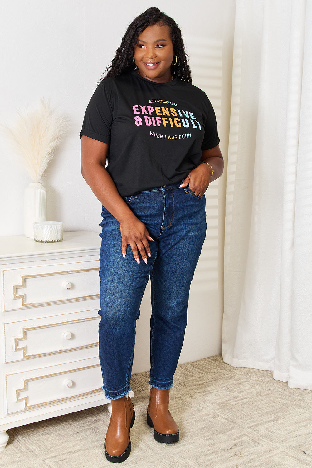 I am a Fashion Junky Love Slogan Graphic Cuffed Sleeve T-Shirt