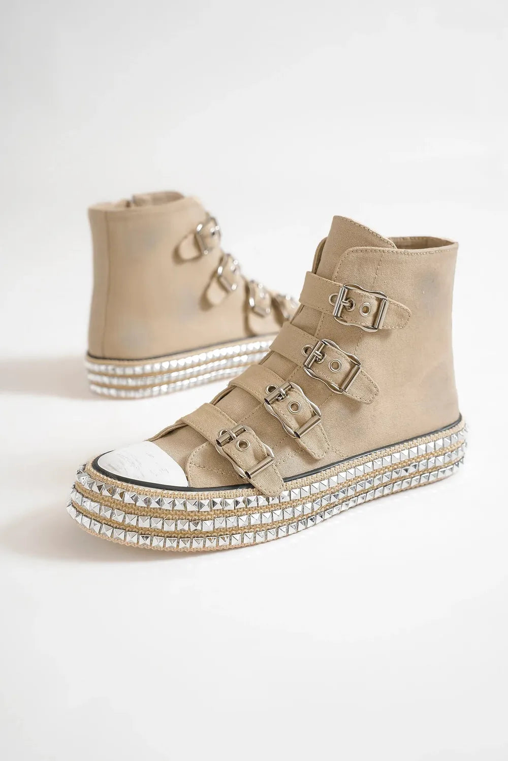 Fashion Multi-Buckle Straps Studded Platform Sneakers