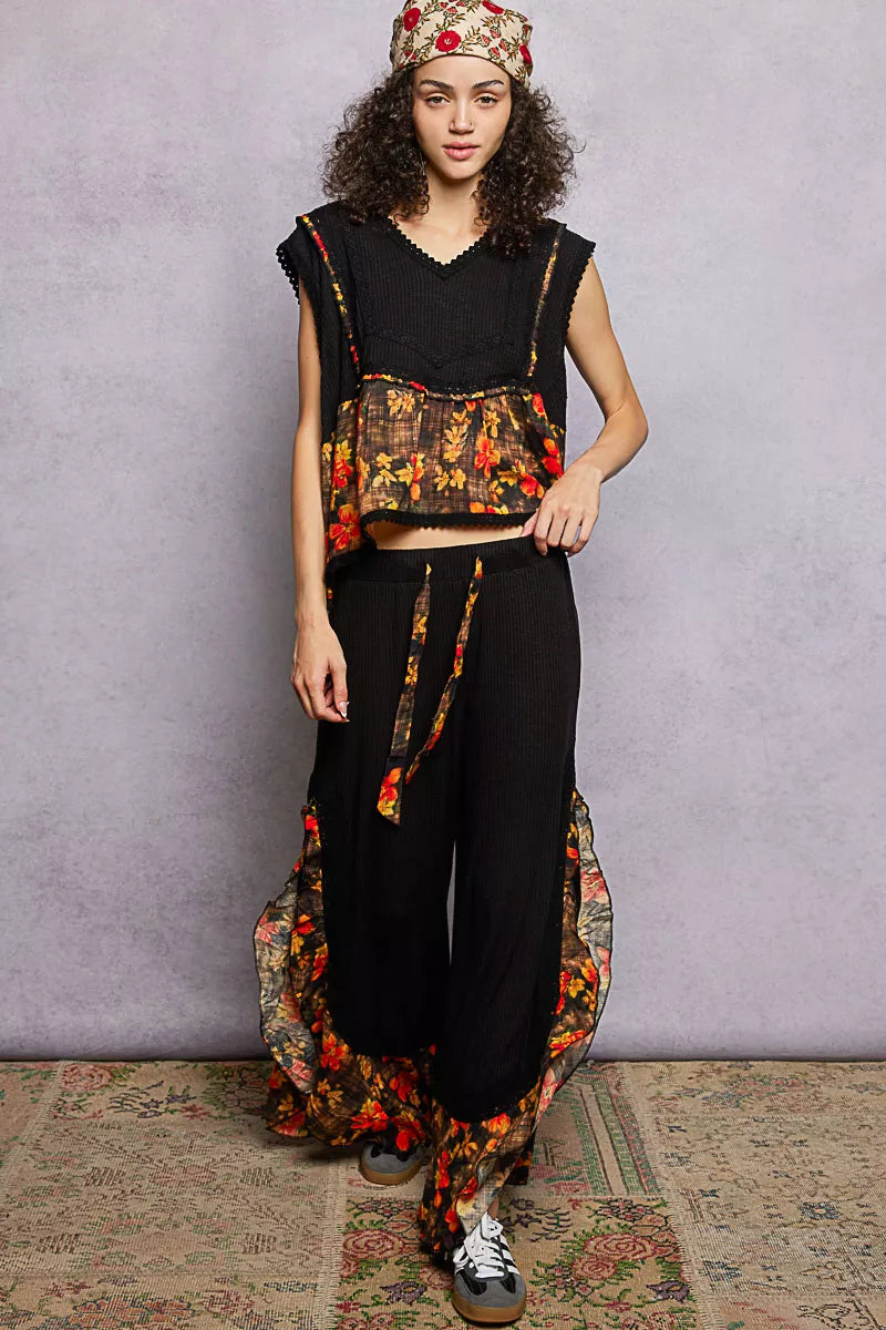 Lace Detail Floral Cropped Ruffled Top