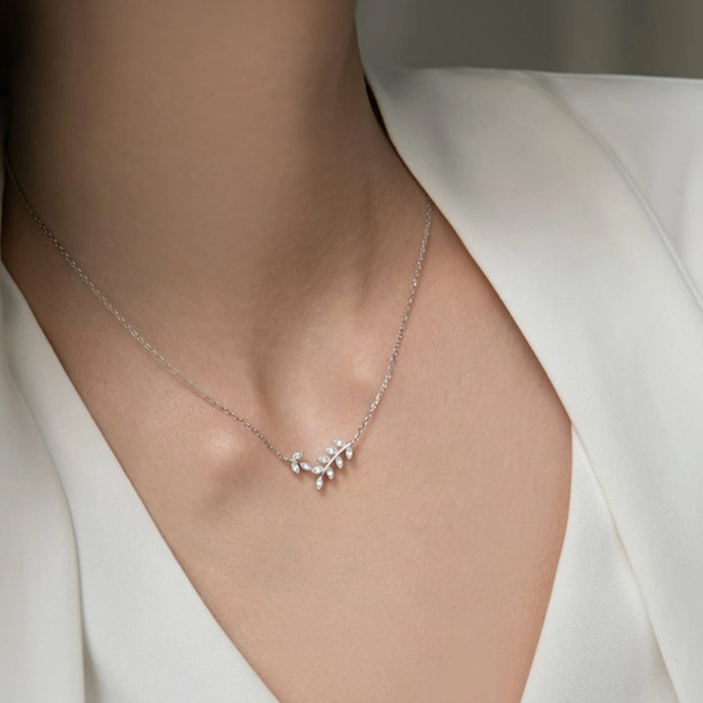 S925 Sterling Silver Leaf Shaped Necklace