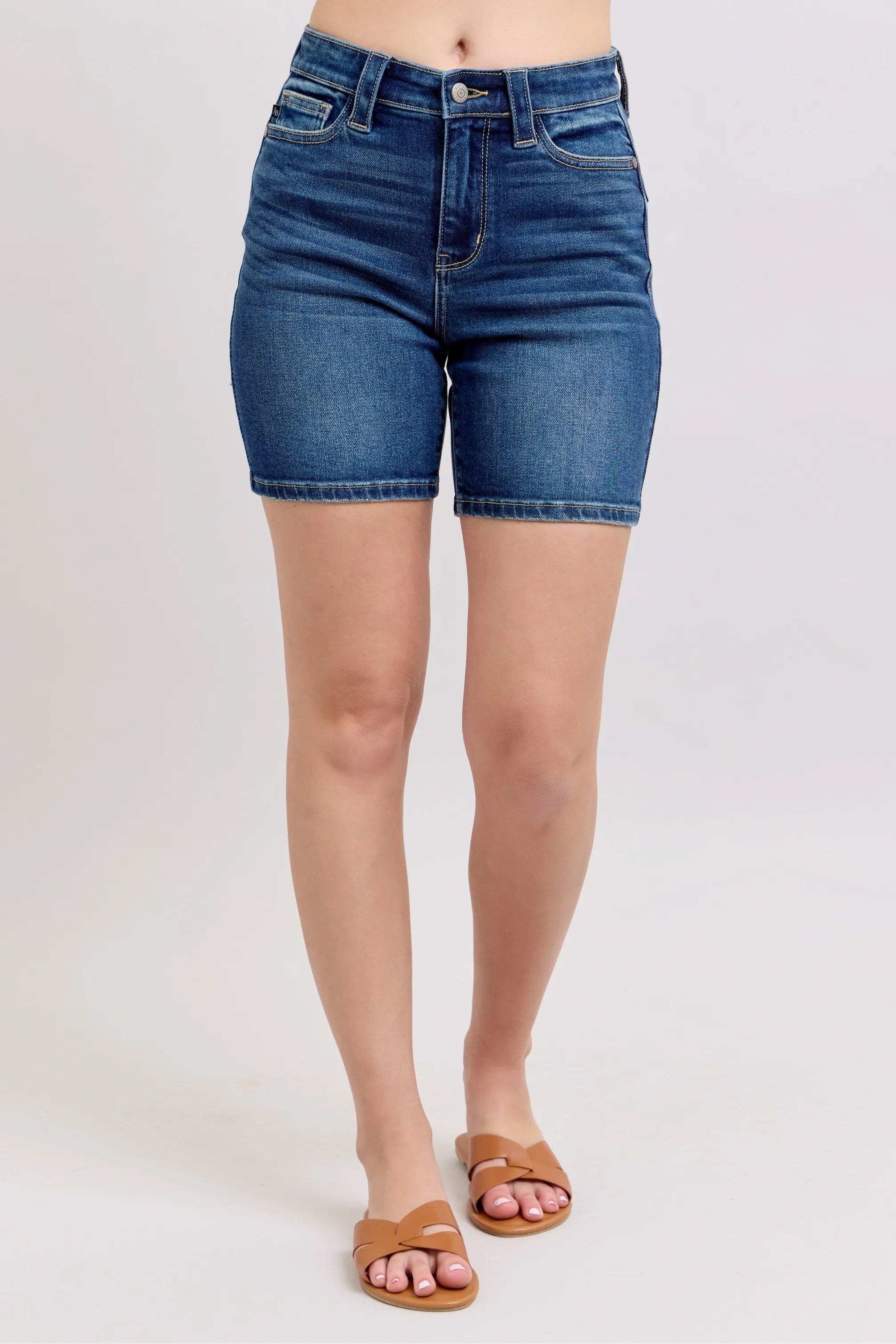 Full Size High Waist Bermudas Jeans W/ Back Flap Pockets Plus Size
