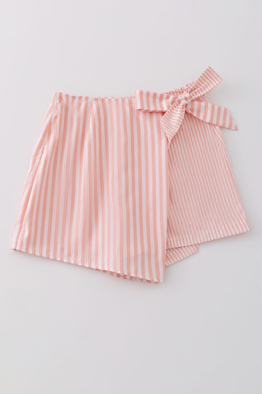 Striped skort with bow See size chart under “more details”
