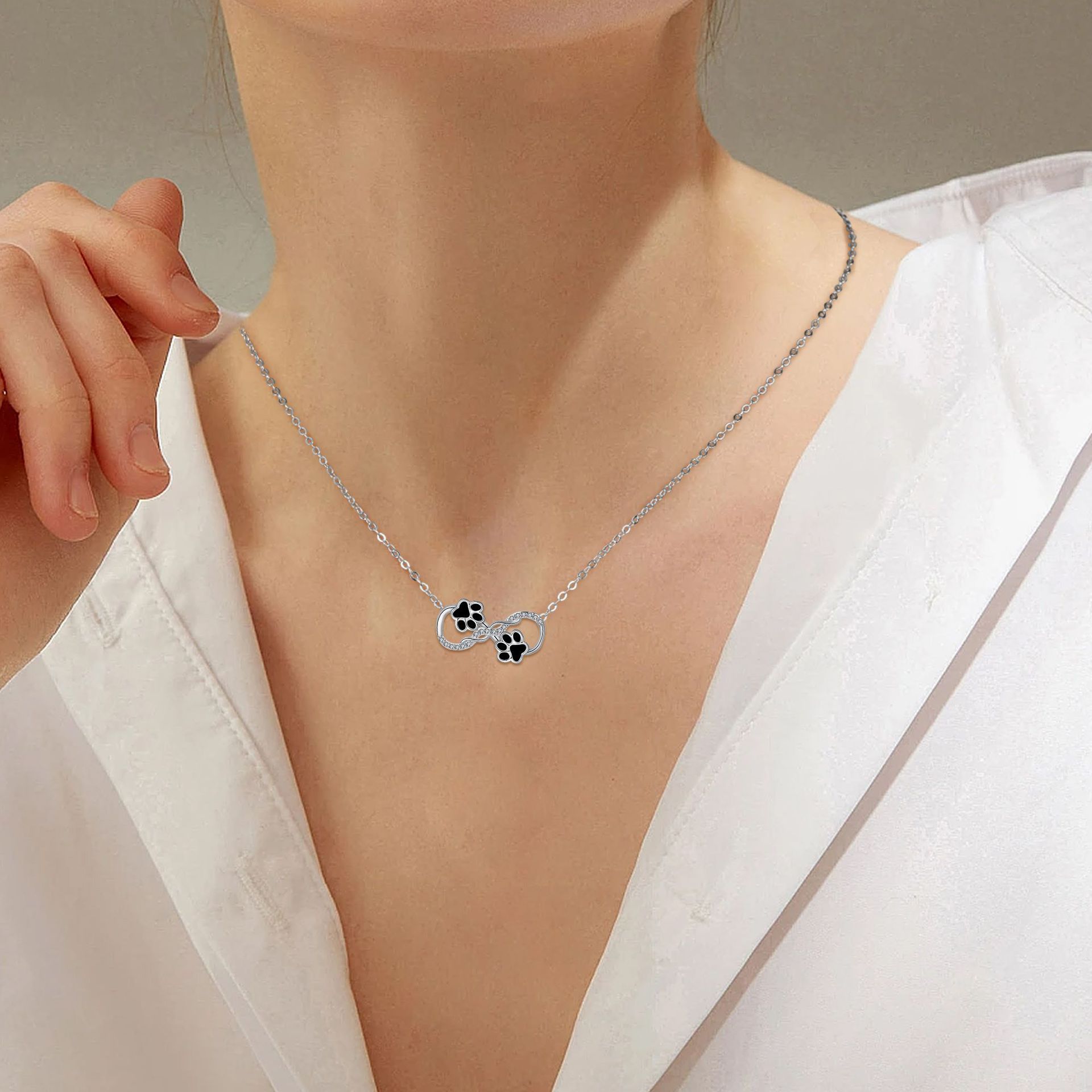 Clavicle Chain Simple Cute Dog's Paw Necklace