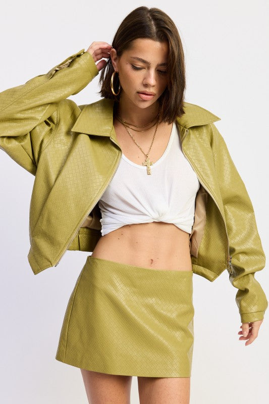 CROPPED JACKET WITH COLLAR AND ZIPPER See size chart under “more details”