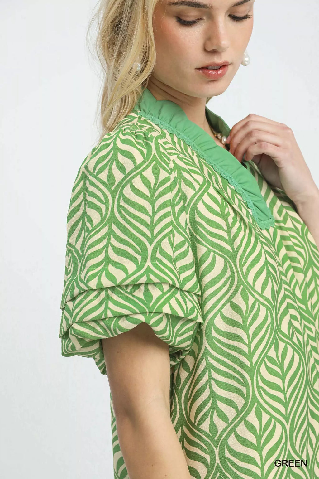 Leaf Print Ruffle Neck Midi Dress