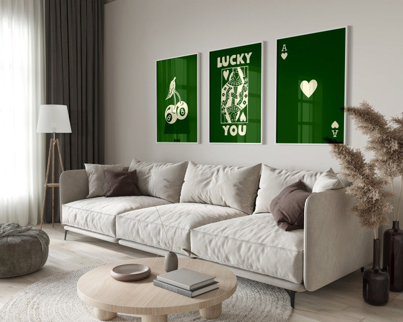 DecorBites™ "3-Piece Retro Queen of Hearts Wall Art Set"