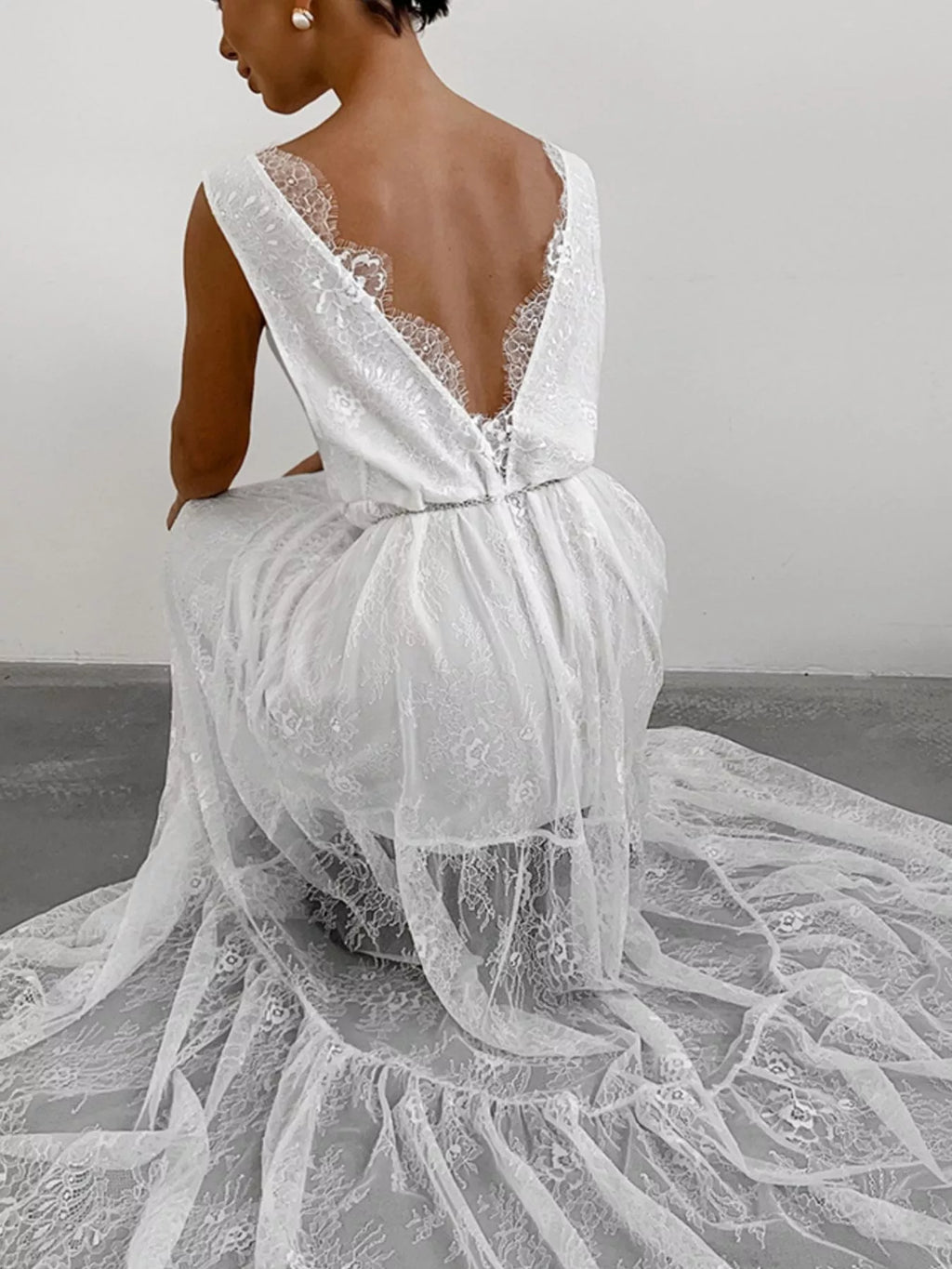Lace V-Neck Sleeveless Maxi Dress