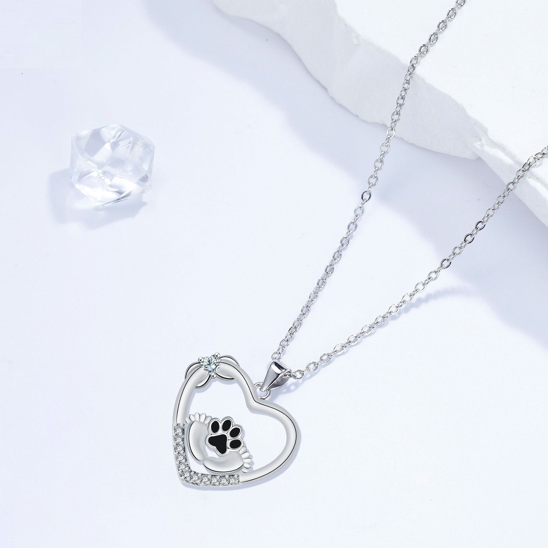Little Feet Dog Paw Print Design Necklace Female Personality Simple Jewelry