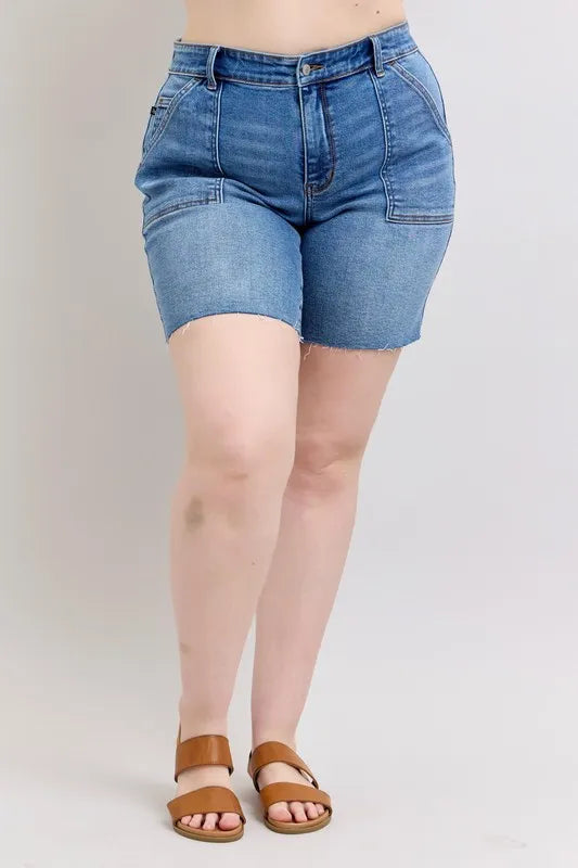 Full Size Mid Rise Bermudas Denim Shorts W/ Back Flap Pockets Plus Size