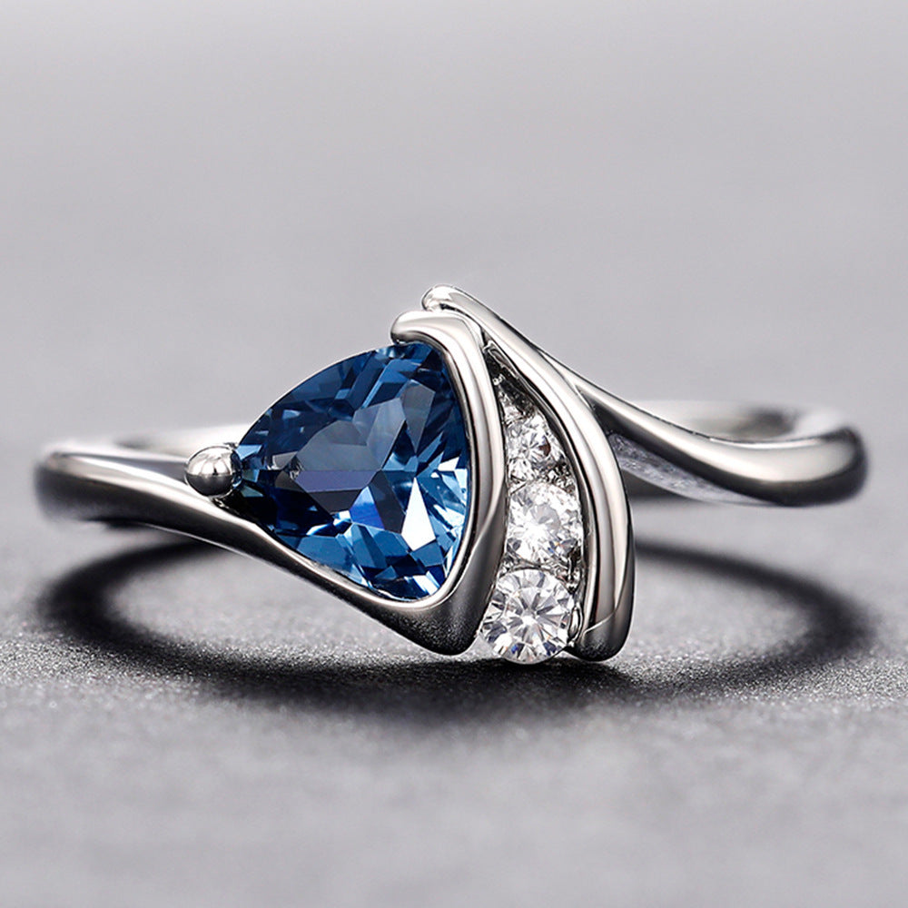 Geometric Design Copper Inlaid Zircon Women's Fashion Personality Affordable Luxury Silver Ring