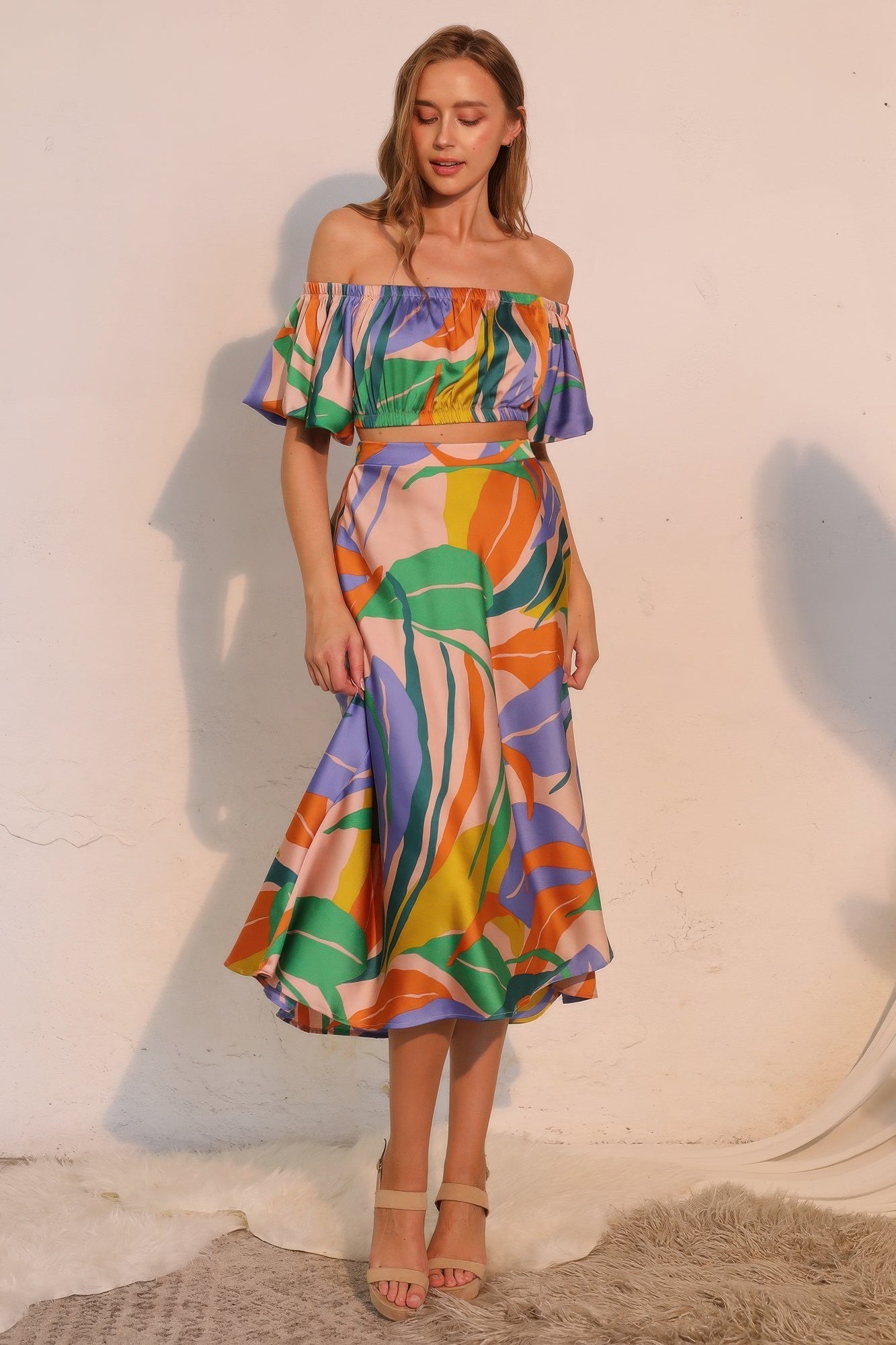 Isla Tropical Satin Bubble Sleeve Crop Top