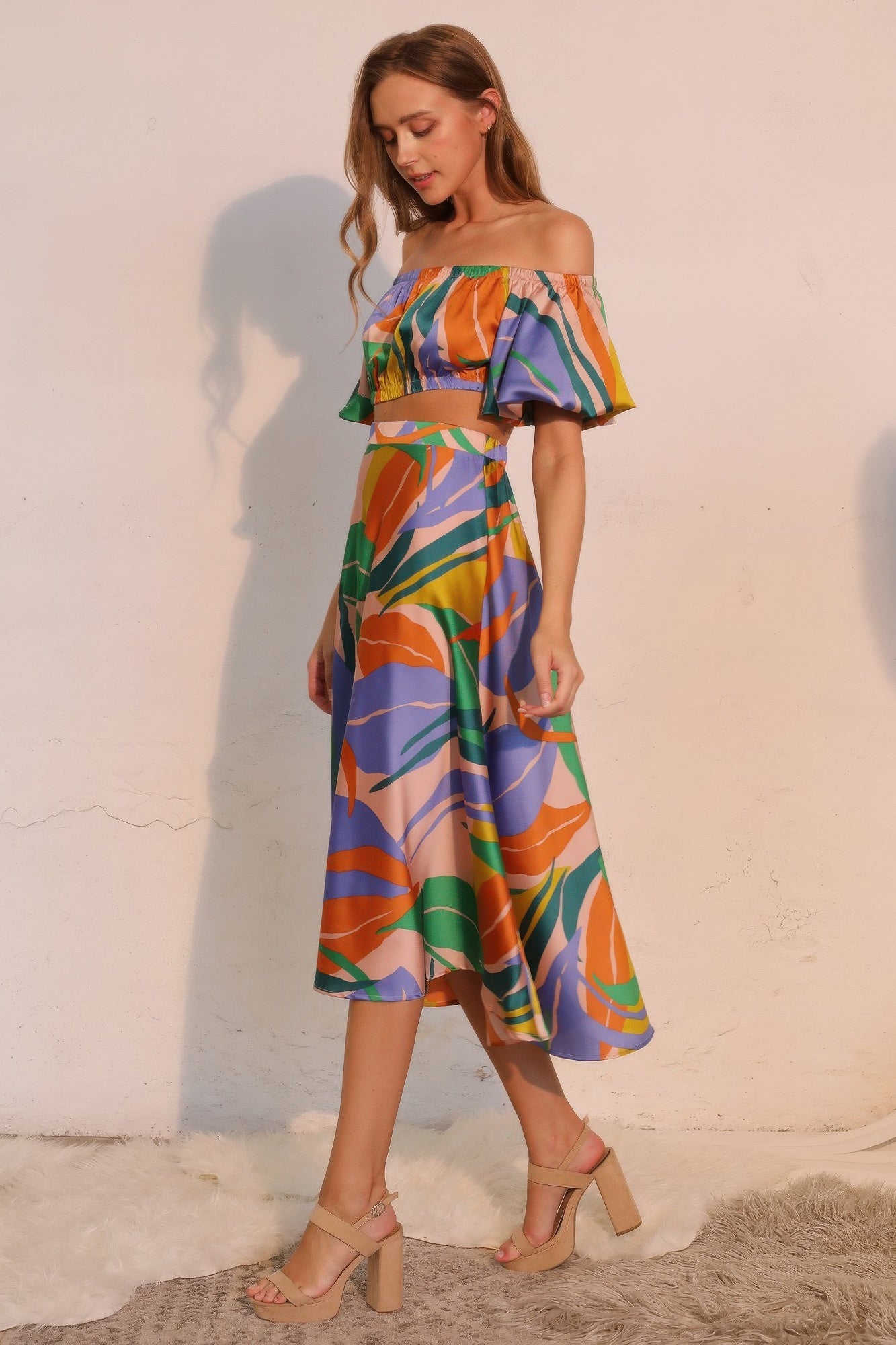 Isla Tropical Satin Bubble Sleeve Crop Top
