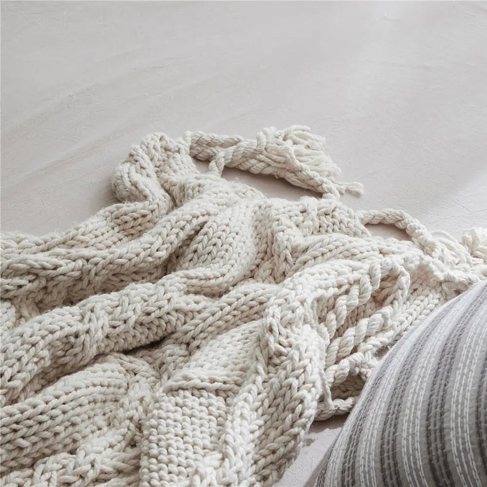 DecorBites™ Beige Chunky Knit Tassel Blanket - Soft Plaid Weighted Throw for Home Decor and Sofa - Industrial Style Tapestry