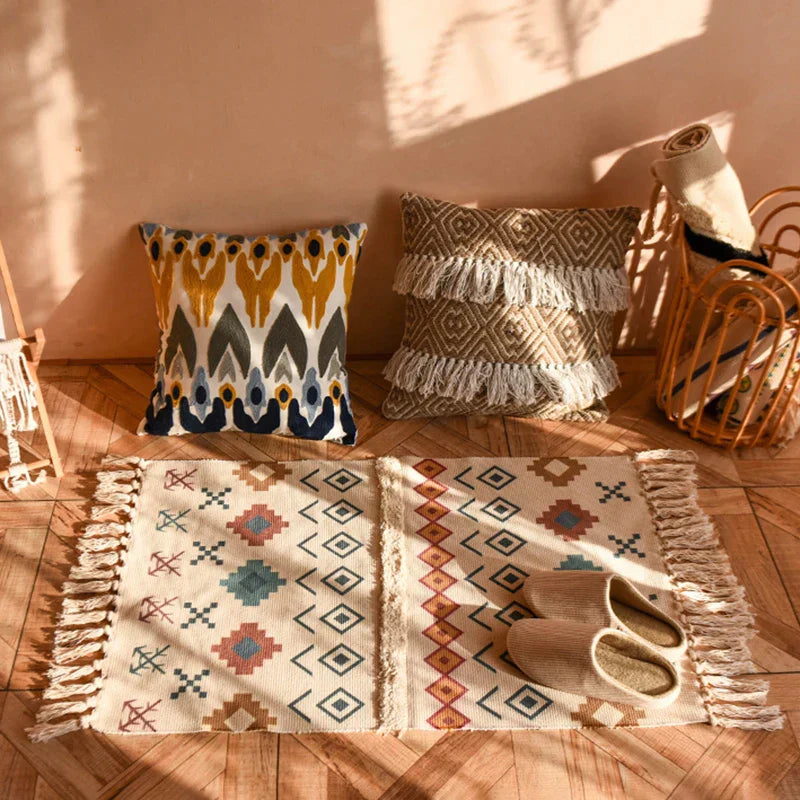 DecorBites™ Bohemian Tassel Rug - Retro Hand Woven Carpet for Home Decor
