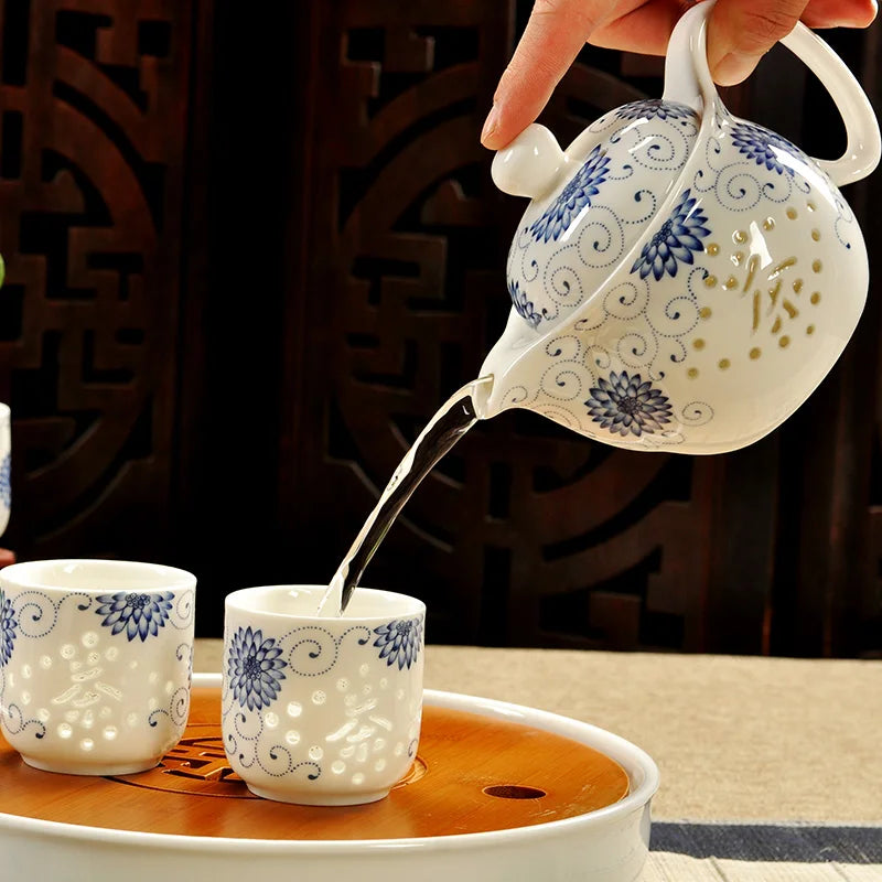 DecorBites™ Ceramic Kung Fu Teapot with Dragon Design 350ml - Handmade Porcelain Tea Pot