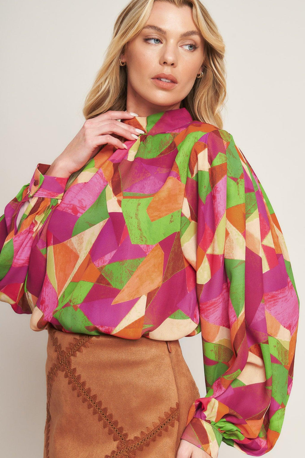 LOOKING AHEAD WOVEN TOP