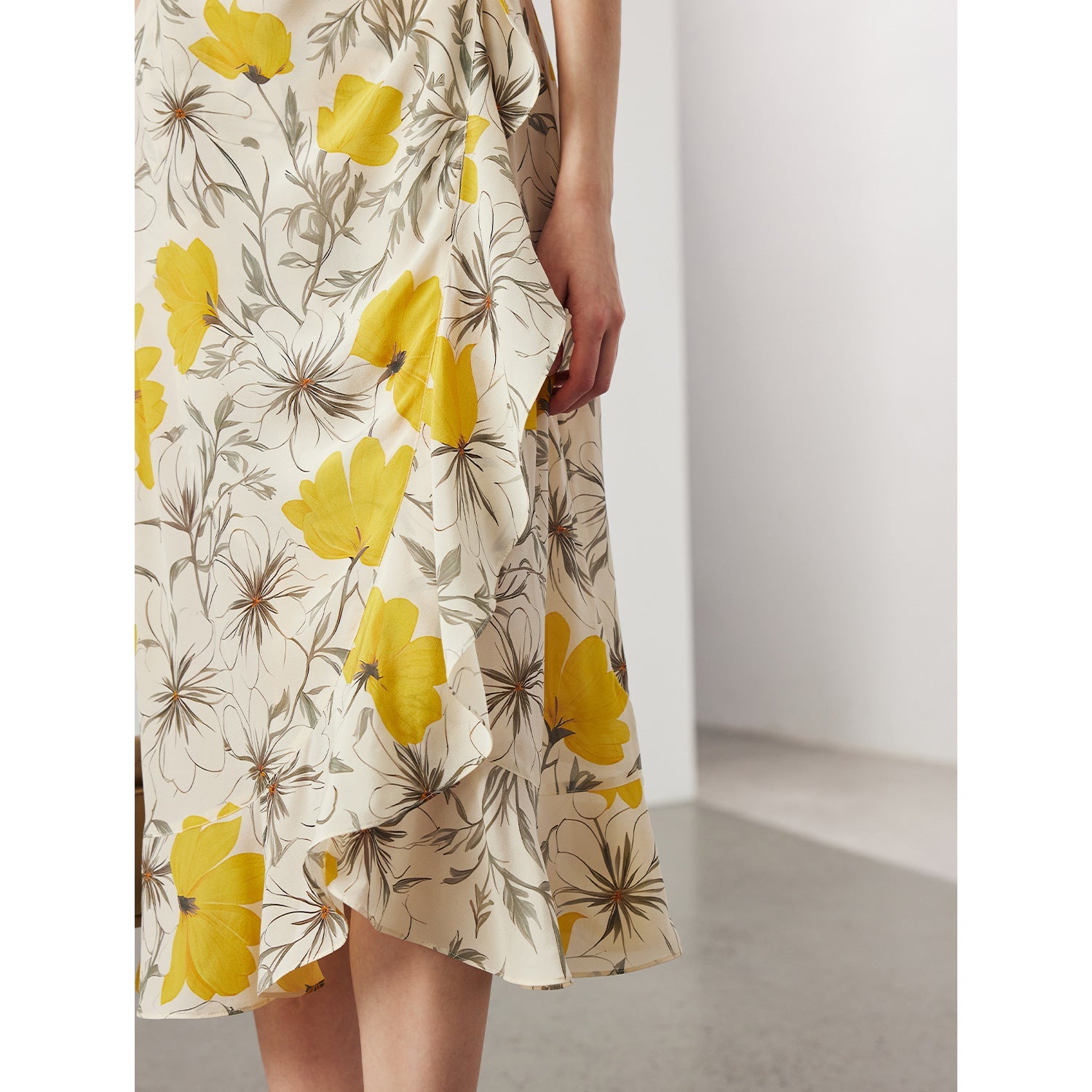 Women's Stomach Blanket-style Lace Printing Short-sleeved Silk Dress