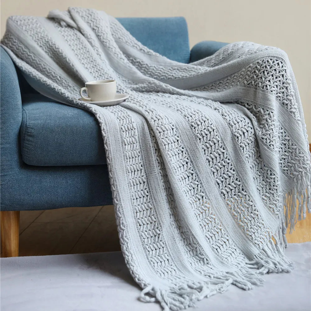 DecorBites™ Houndstooth Throw Blanket