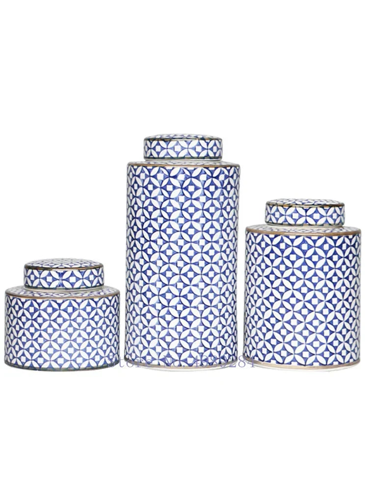 DecorBites™ Chinese Retro Ceramics Golden Vase with Cover for Home Décor and Organization