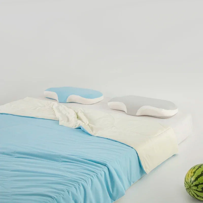 DecorBites™ Cooling Fabric Double-Sided Summer Blanket - Light Cooled Comforter