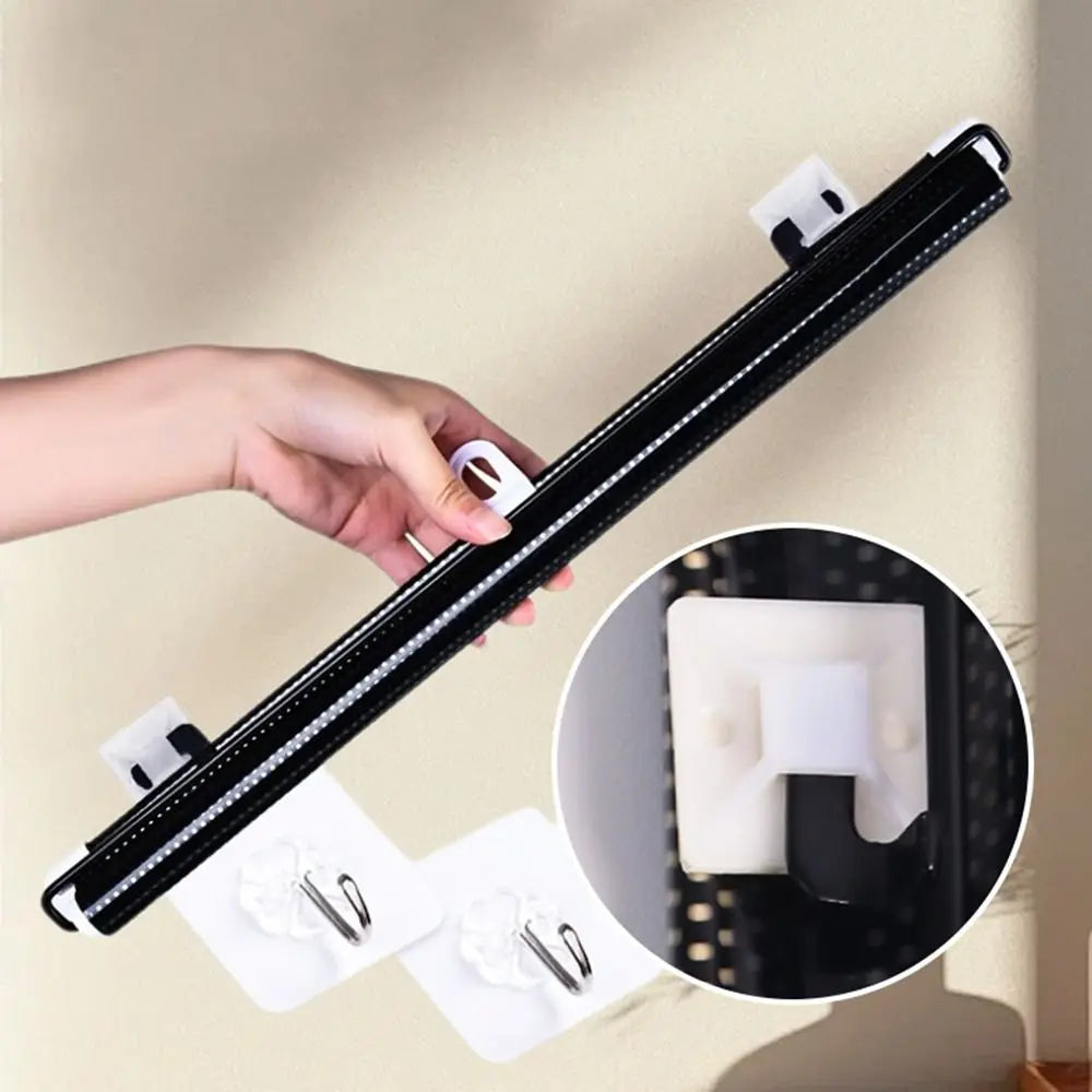 Pet Accessories Guard Retractable Fence Gate Barrier Folding Pet Network Fence Universal with Hook Baby Safe Guard Door Bedroom