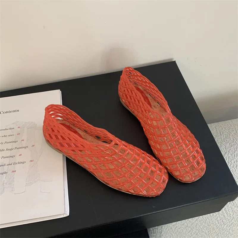 2025 Women's New Flat Sandals with Hollow PVC Breathable Summer Outerwear Baotou Bag and Casual Jelly Sandals