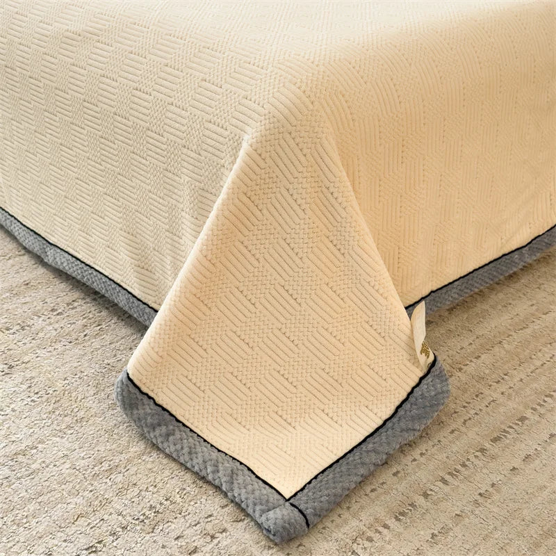 DecorBites™ Cozy Carved Velvet Blanket | Warm, Soft & Breathable | Autumn Winter Sofa Bed Throw