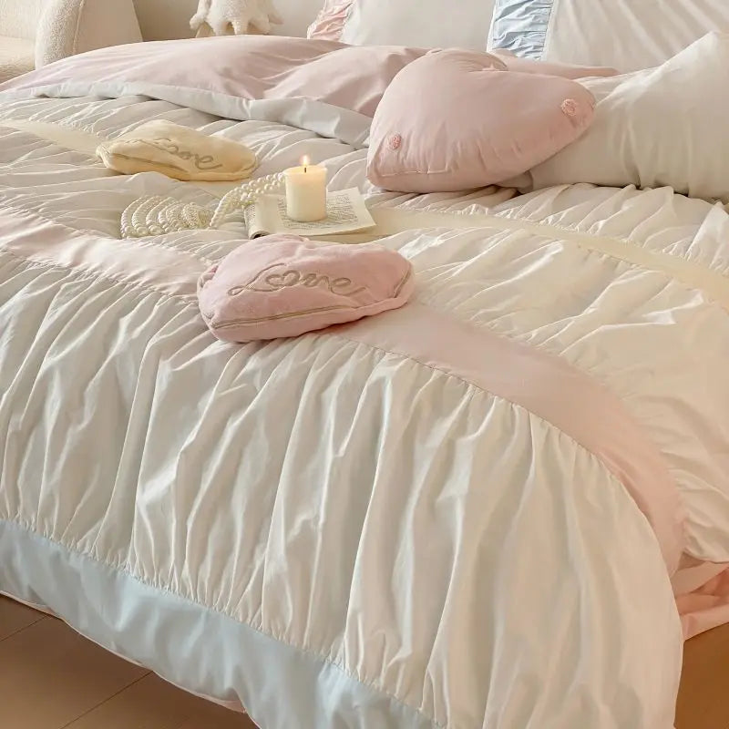 DecorBites™ Heart-shaped Washed Cotton Bedding Set - Duvet Cover, Bed Sheet, Pillowcases