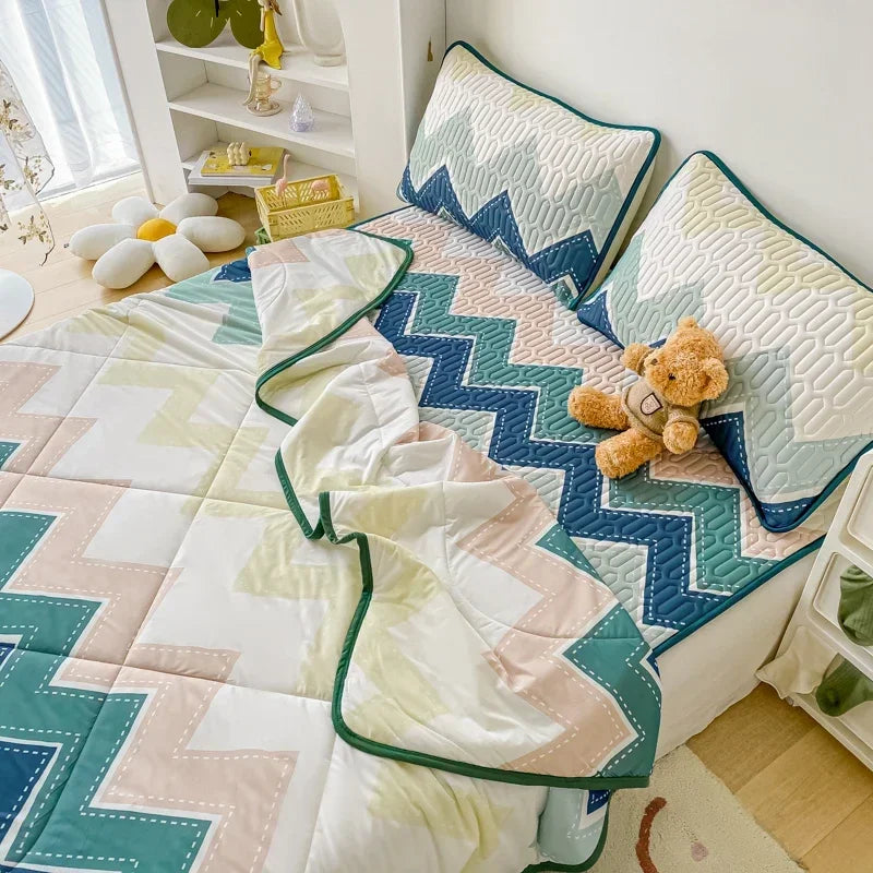 DecorBites™ Cool Summer Blanket Set with Latex Bed Mat - Lightweight Breathable Comforter Bedding