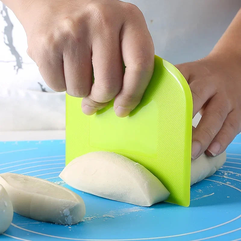 DecorBites™ Cake Spatula Dough Cutter Slicer Scraper Baking Accessories