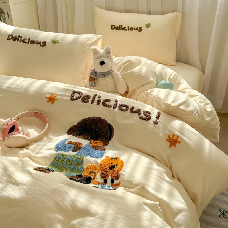 DecorBites™ Cartoon Towel Embroidery Bedding Set - Queen Size Bedclothes