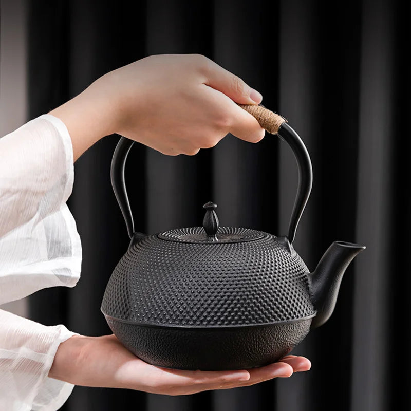 DecorBites™ Cast Iron Tea Pot with Stainless Steel Infuser for Oolong, Kung Fu, Puer Tea