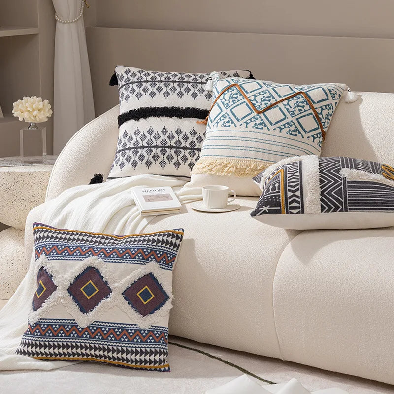 DecorBites™ Boho Tufted Fringed Black White Geometry Printed 45x45cm Pillowcase