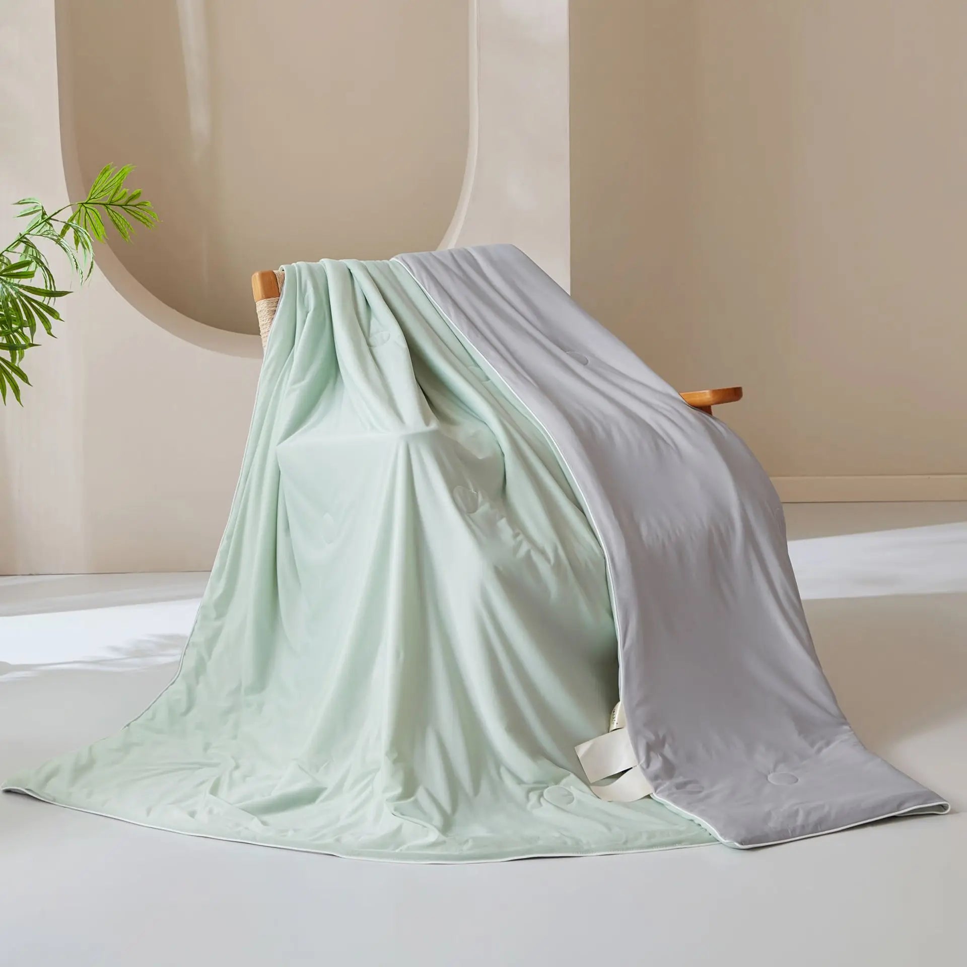 DecorBites™ Ice Cream Silk Quilt for Cool Summer Comfort, Single/Double Air Conditioning Blanket