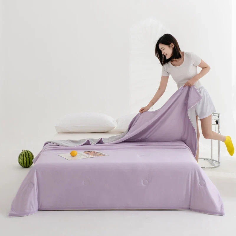 DecorBites™ Cool Fibre Summer Quilt: Soft, Breathable & Machine Washable Light Blanket