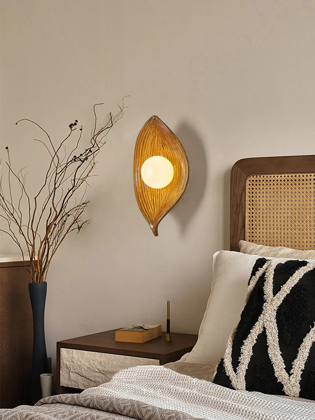 DecorBites™ Leaf Resin LED Wall Sconces for Bedroom Living Room Corridor, Indoor Decor Lighting