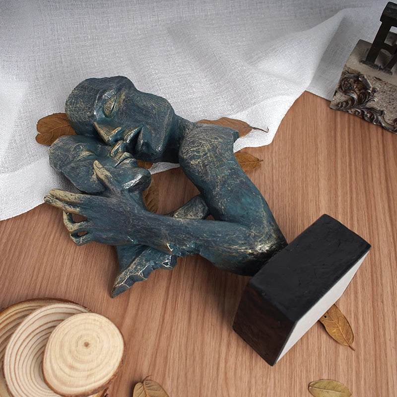 DecorBites™ Loving Couple Resin Statue for Interior Decor and Valentine's Day Gift