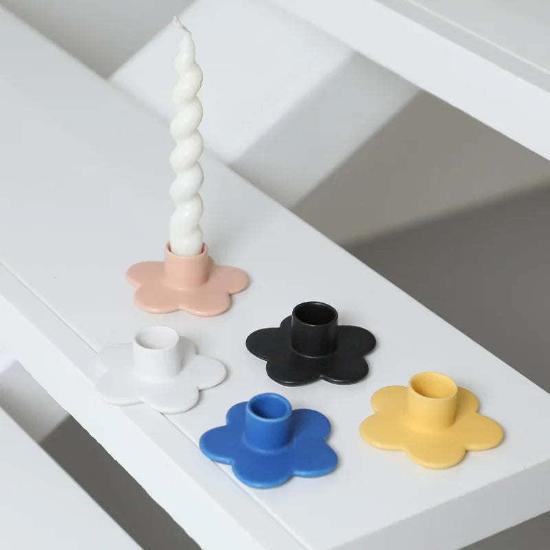 DecorBites™ Cartoon Flower Ceramic Candle Holder Candelabrum Desktop Storage Accessory
