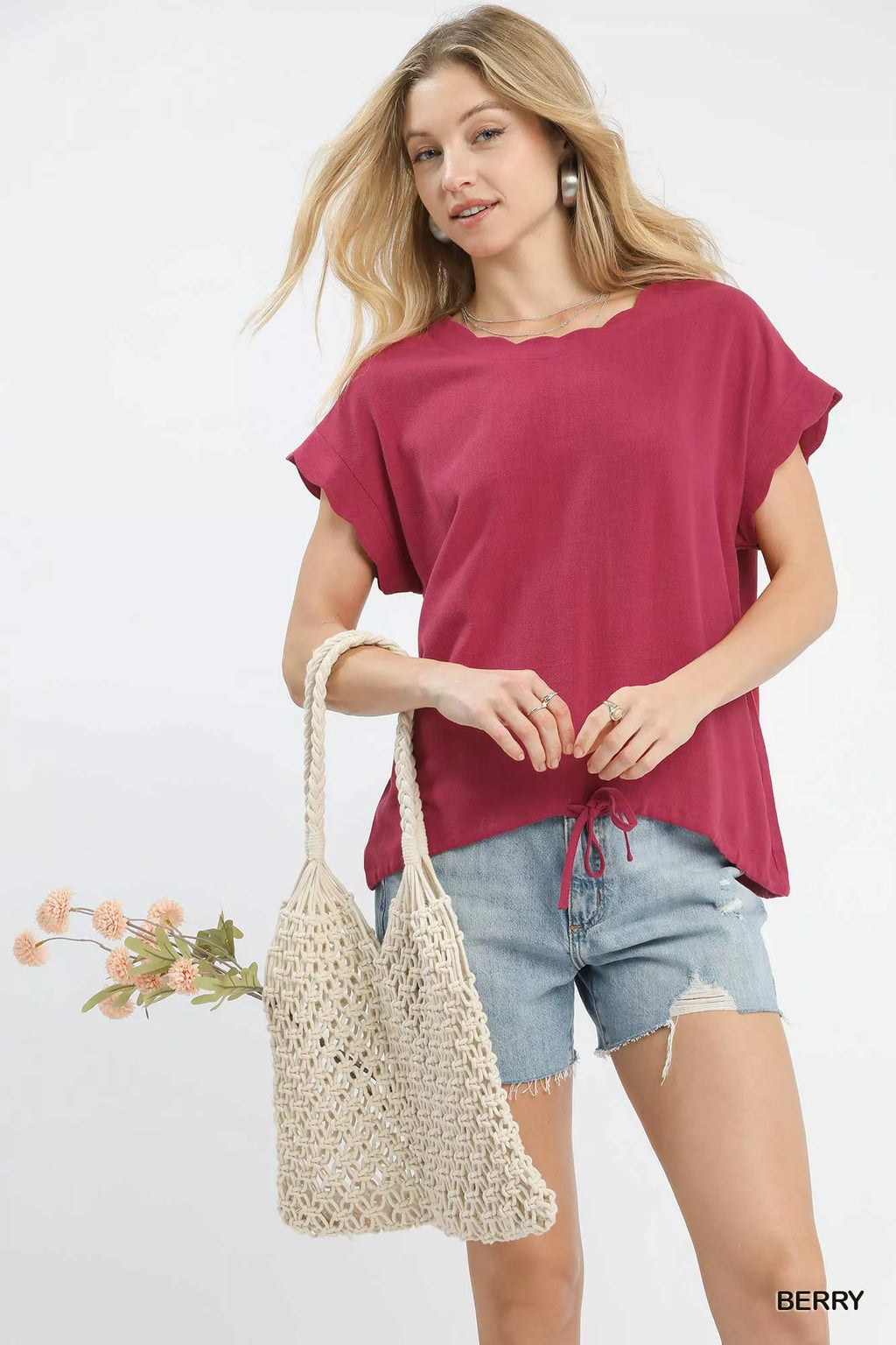 Linen Scalloped Round Neck Top