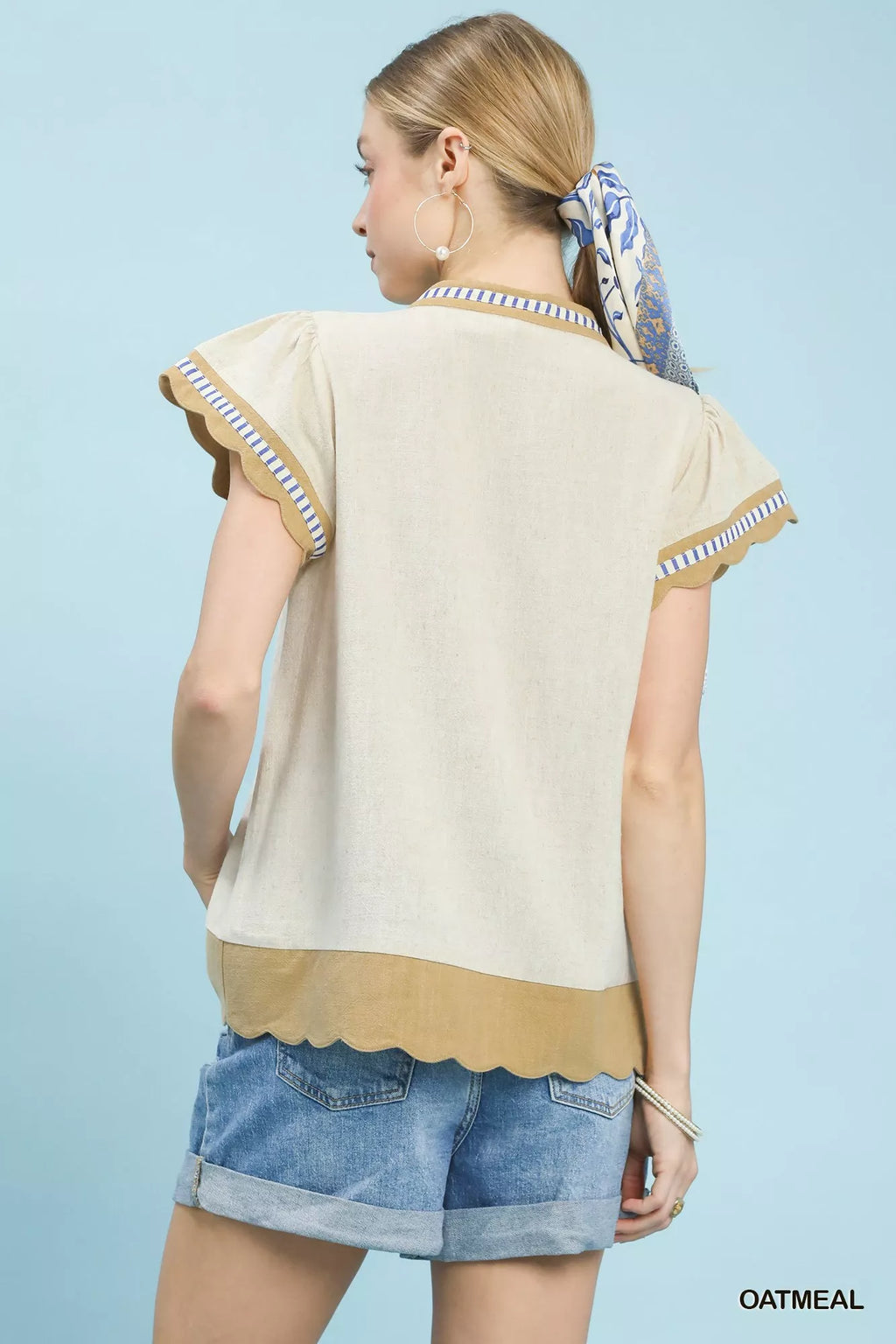 Contrast Scallop Trim Top