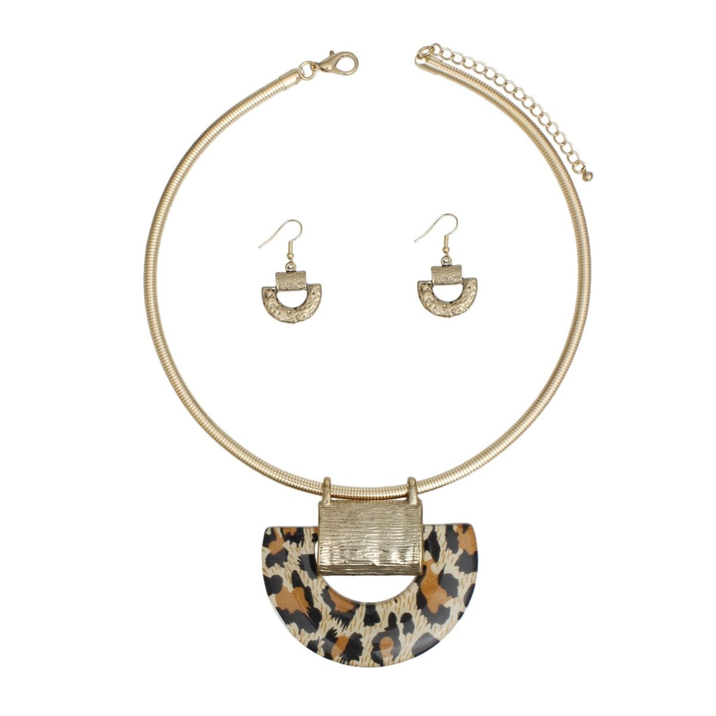 Rigid Collar Necklace with Geo Leopard Print Pendant – Stylish Statement Jewelry