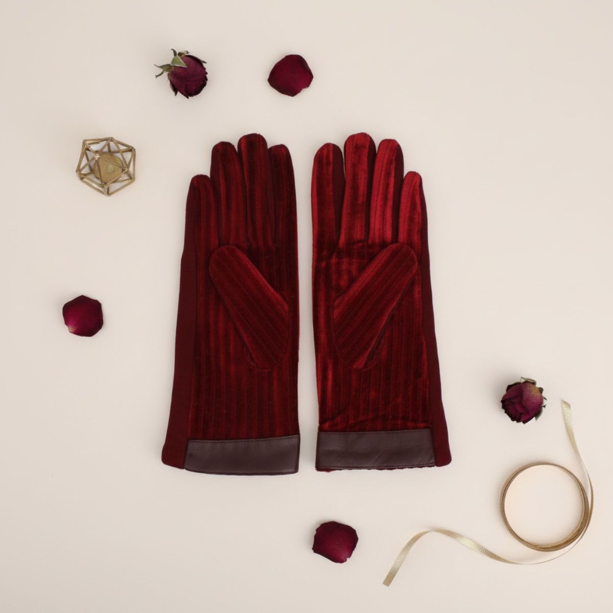Winter Leather Touchscreen Gloves with Wine Fur Stripe – Stylish Casual Accessory