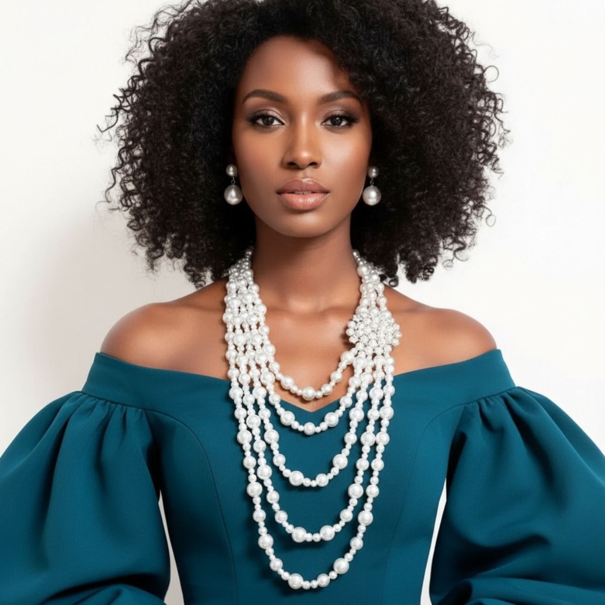 Pearl Brooch Necklace Elegant White Statement Jewelry Accessory