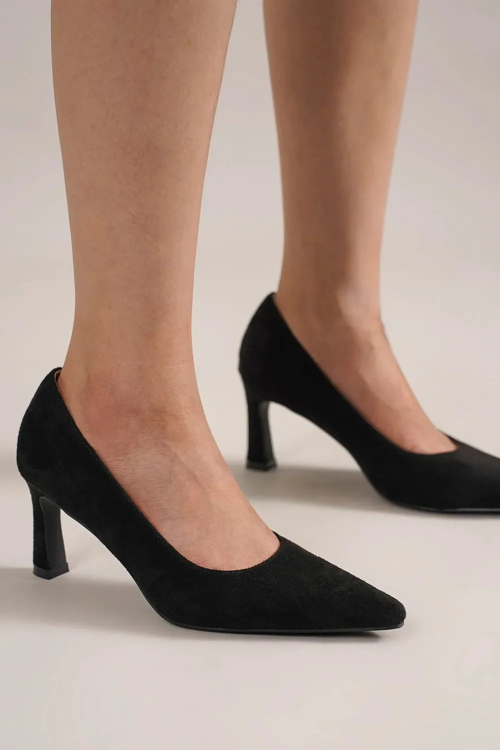 Fashion Faux Suede Point Toe Pumps
