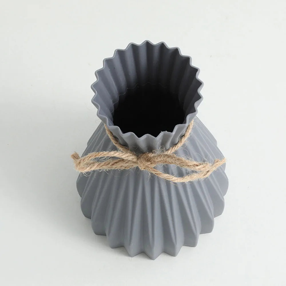 DecorBites™ Origami Style European Plastic Flower Vase