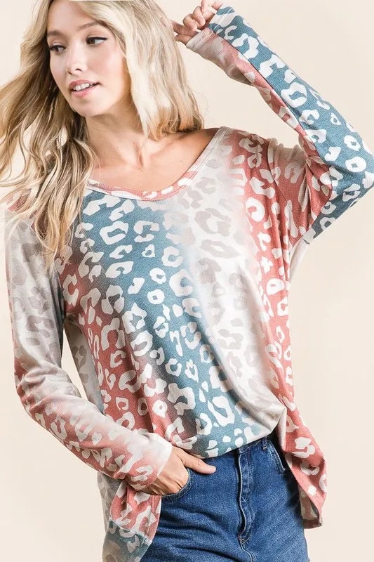 Gradation Leopard Print Textured Knit Top