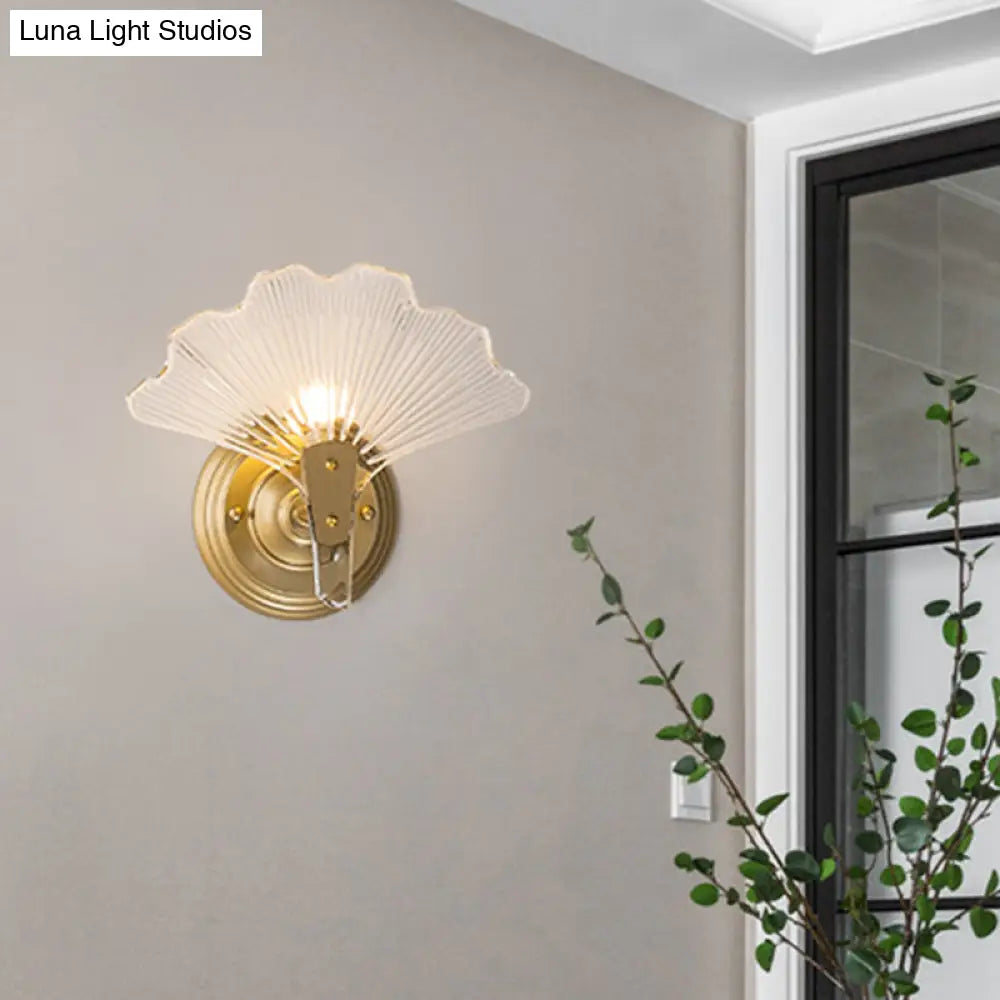 DecorBites™ Ginkgo Leaves Wall Light - Modern Decorative Clear Glass Sconce Lighting in Brass