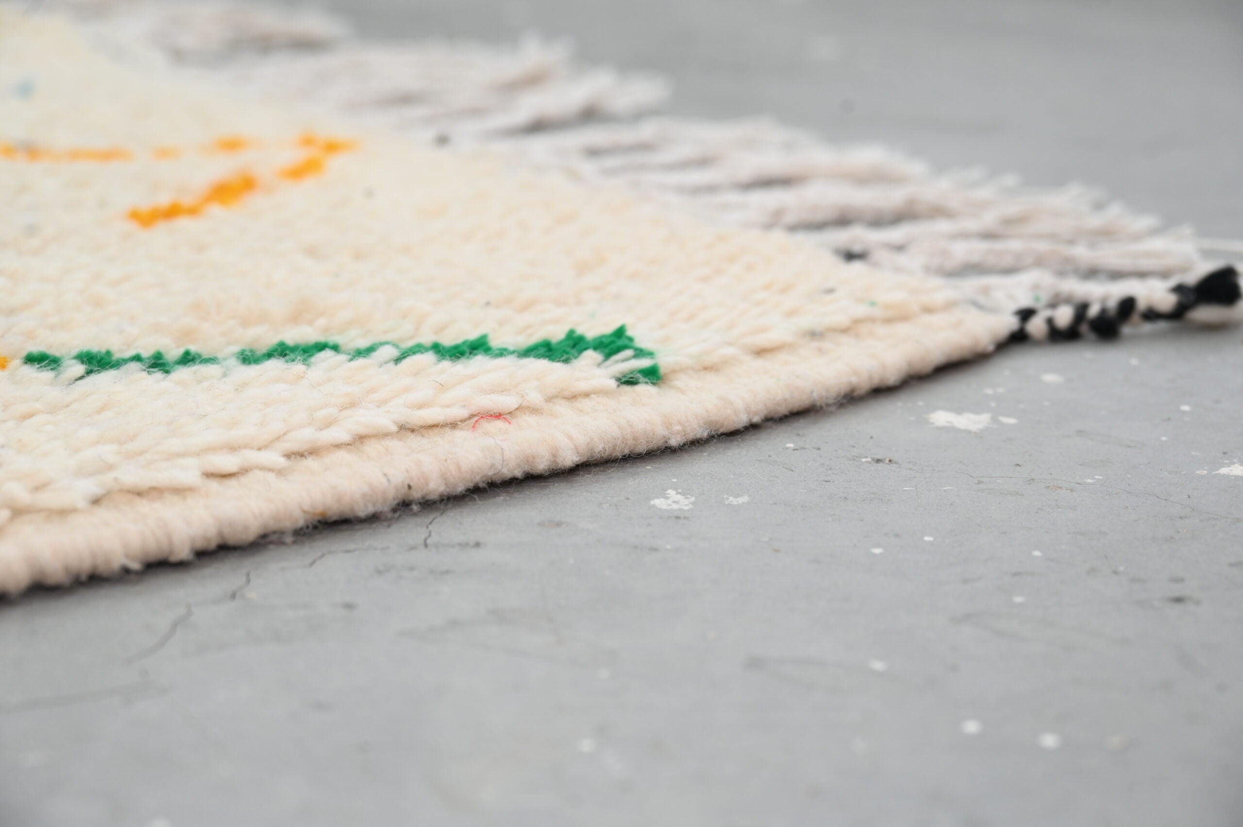 DecorBites™ Handmade Moroccan Azilal Rug - 222 x 139 cm