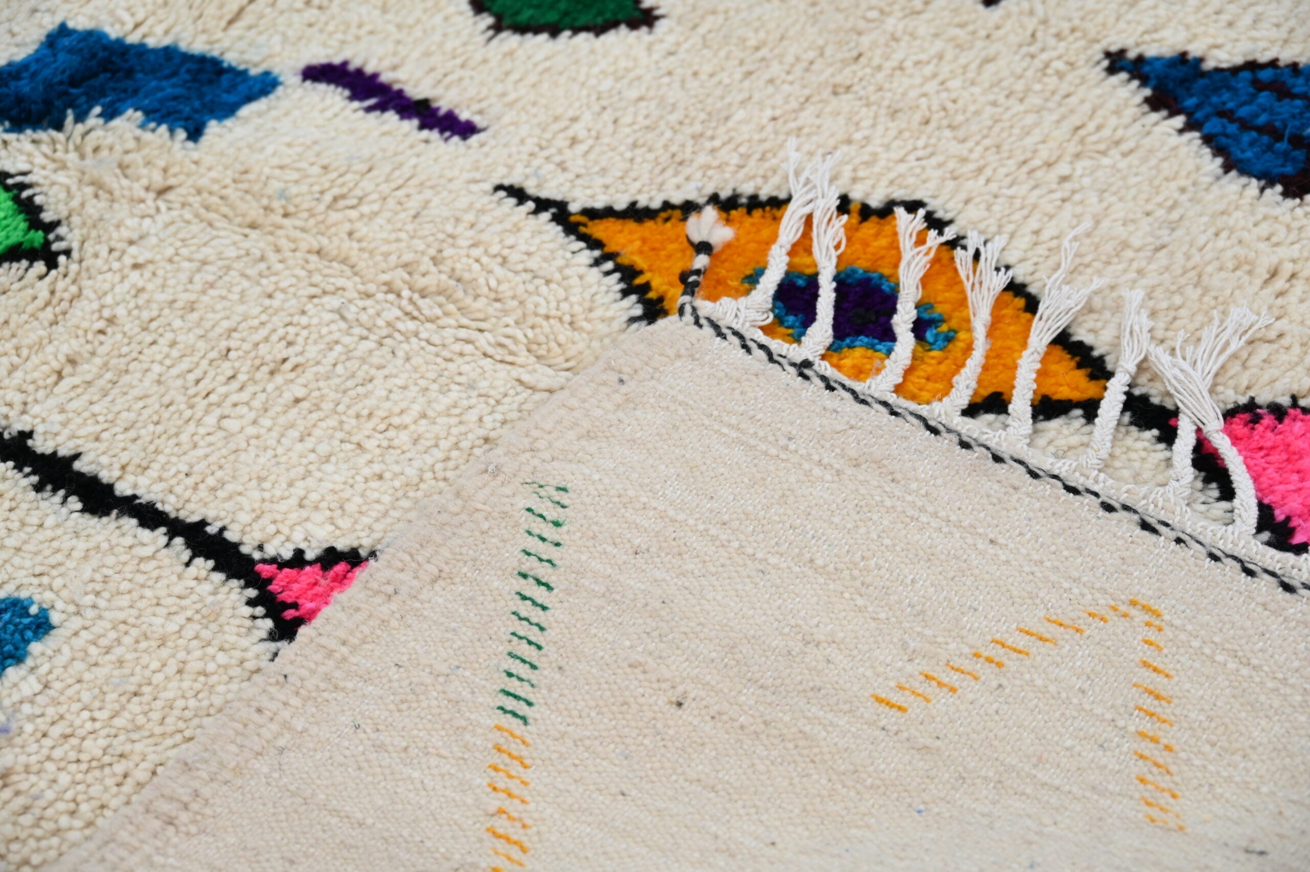 DecorBites™ Handmade Moroccan Azilal Rug - 222 x 139 cm