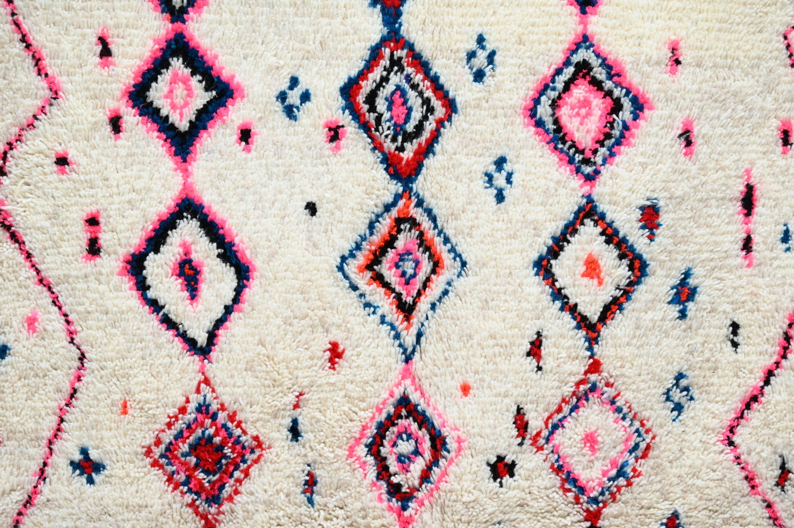 DecorBites™ Handmade Moroccan Azilal Rug - 230x154cm
